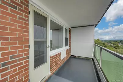 1853 Central Park Avenue #9J, Yonkers, NY 10710 - Photo 5
