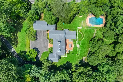 28 Sterling Lane, Sands Point, NY 11050 - Photo 33