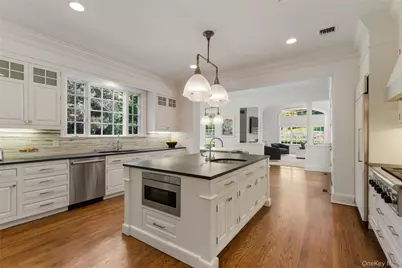 28 Sterling Lane, Sands Point, NY 11050 - Photo 5