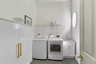 28 Sterling Ln, Sands Point, NY 11050 - Photo 17