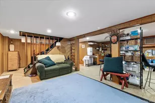 126 Carnegie Ave, Elmont, NY 11003 - Photo 27