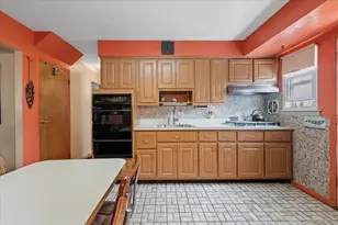 126 Carnegie Ave, Elmont, NY 11003 - Photo 11