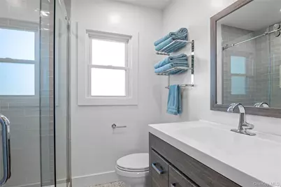 7 Driftwood Drive, Glen Cove, NY 11542 - Photo 27