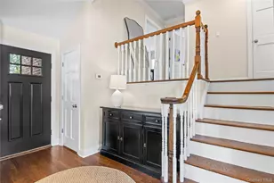 7 Driftwood Dr, Glen Cove, NY 11542 - Photo 5