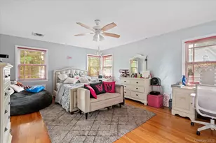 1361 Boxwood Dr E, Hewlett, NY 11557 - Photo 17