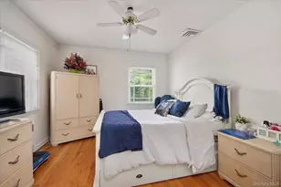 1361 Boxwood Dr E, Hewlett, NY 11557 - Photo 15