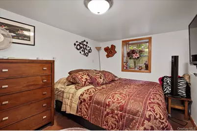 1361 E Boxwood Drive E, Hewlett, NY 11557 - Photo 25