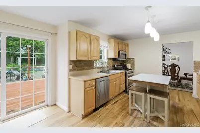 6 13th Street, Selden, NY 11784 - Photo 9