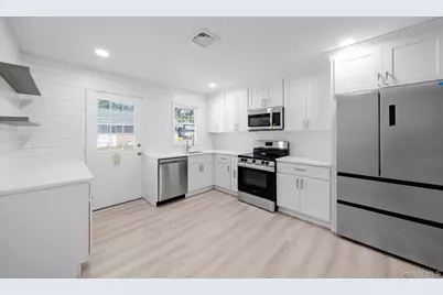 269 Berwick Court #B, Ridge, NY 11961 - Photo 11