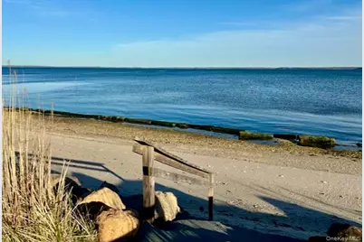 1425 Laurelwood Drive, Laurel, NY 11948 - Photo 41