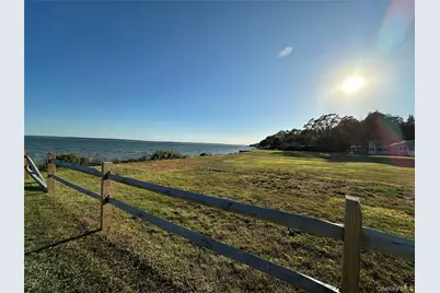 1425 Laurelwood Drive, Laurel, NY 11948 - Photo 5