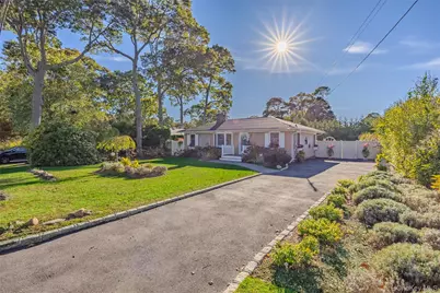 10 S Old Neck Road, Center Moriches, NY 11934 - Photo 3