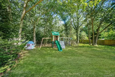 35 Maple Avenue, Bellport, NY 11713 - Photo 31