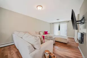 35 Maple Ave, Bellport, NY 11713 - Photo 5