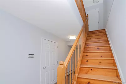 14 Ragazzi Ln, New York, NY 10305 - Photo 13