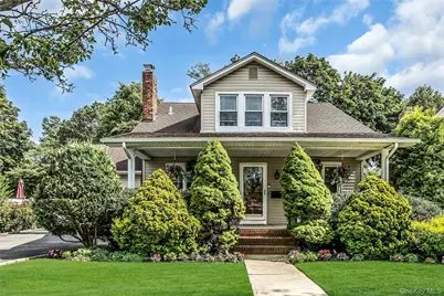 12 Roosevelt Avenue, Malverne, NY 11565 - Photo 1