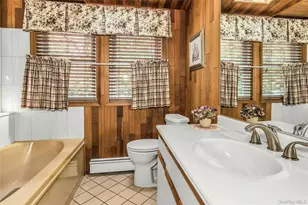 12 Roosevelt Ave, Malverne, NY 11565 - Photo 11