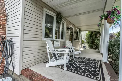 12 Roosevelt Avenue, Malverne, NY 11565 - Photo 3