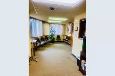 10922 Myrtle Avenue, Richmond Hill, NY 11418 - Photo 5