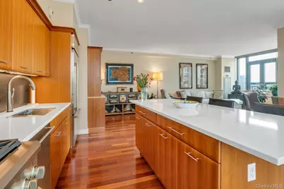 10 City Place #16D, White Plains, NY 10601 - Photo 9