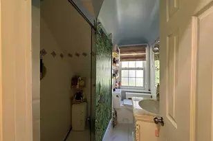 16 Ascot Ridge Rd, Great Neck, NY 11021 - Photo 21