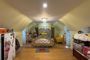 16 Ascot Ridge Rd, Great Neck, NY 11021 - Photo 15