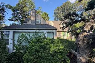 16 Ascot Ridge Rd, Great Neck, NY 11021 - Photo 3