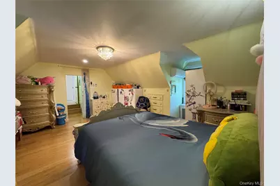 16 Ascot Ridge Road, Great Neck, NY 11021 - Photo 17