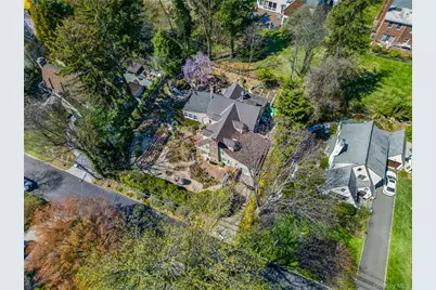 16 Ascot Ridge Road, Great Neck, NY 11021 - Photo 31