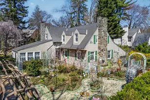 16 Ascot Ridge Rd, Great Neck, NY 11021 - Photo 3