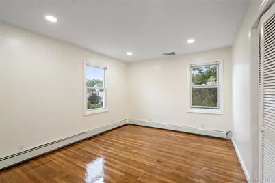 224 Bryant Avenue, Floral Park, NY 11001 - Photo 19