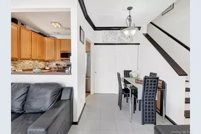 114 Beacon Lane, Bronx, NY 10473 - Photo 5