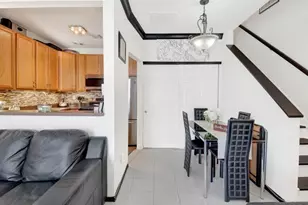 114 Beacon Ln, Bronx, NY 10473 - Photo 5