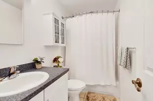 114 Beacon Ln, Bronx, NY 10473 - Photo 9