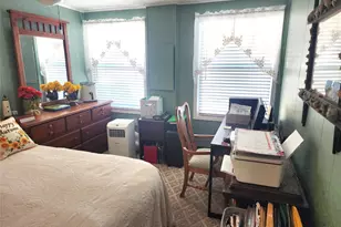 38 B Village Cir S, Manorville, NY 11949 - Photo 11