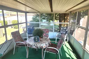 38 B Village Cir S, Manorville, NY 11949 - Photo 15