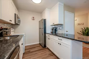 185 W Park Ave, Long Beach, NY 11561 - Photo 11