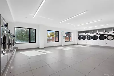 6298 Woodhaven Boulevard #4I, Rego Park, NY 11374 - Photo 15