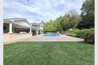 21 Durham Place, Lake Grove, NY 11755 - Photo 7