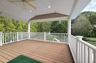 21 Durham Pl, Lake Grove, NY 11755 - Photo 11