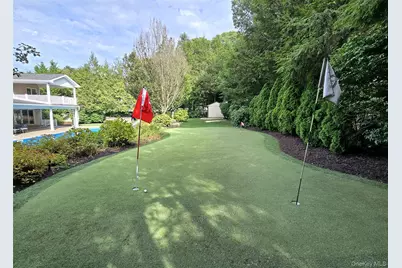 21 Durham Place, Lake Grove, NY 11755 - Photo 13