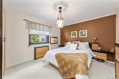 16 Terrace Circle #14C, Great Neck, NY 11021 - Photo 3