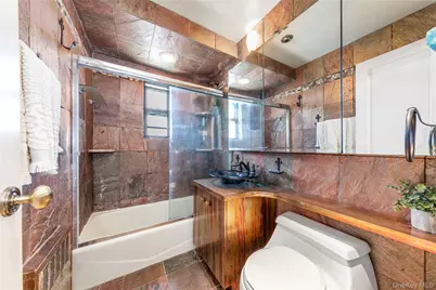 16 Terrace Circle #14C, Great Neck, NY 11021 - Photo 7