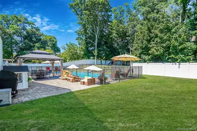 77 Woodland Road, Miller Place, NY 11764 - Photo 31