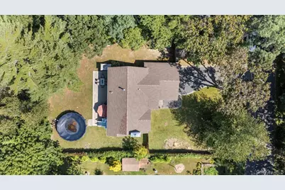 101 Plymouth Avenue, Patchogue, NY 11772 - Photo 27