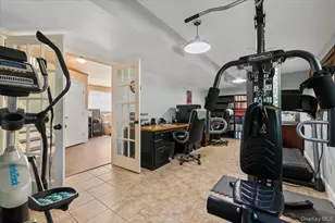 101 Plymouth Ave, Patchogue, NY 11772 - Photo 19