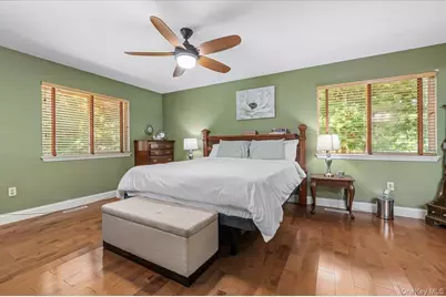 101 Plymouth Avenue, Patchogue, NY 11772 - Photo 11