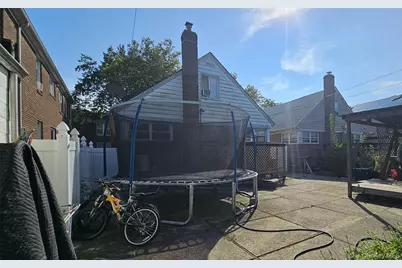 65-19 Dieterle Crescent, Rego Park, NY 11374 - Photo 29