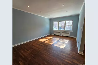 65-19 Dieterle Crescent, Rego Park, NY 11374 - Photo 3