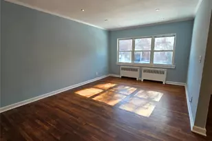 65-19 Dieterle Crescent, Rego Park, NY 11374 - Photo 3